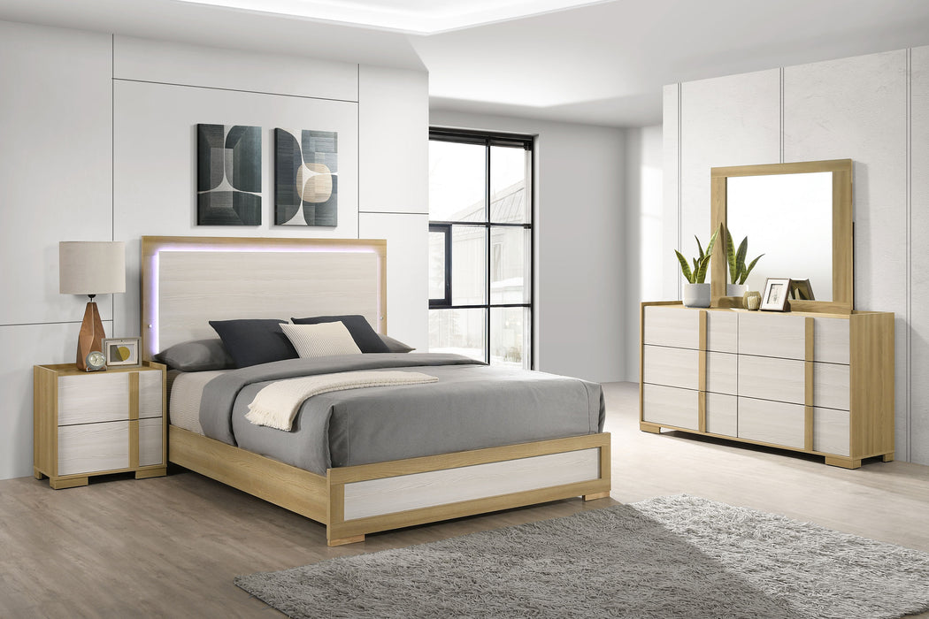 Hyland 4 & 5 Piece Bedroom Set E.King & Queen - Bargain Furniture (Detroit, MI)