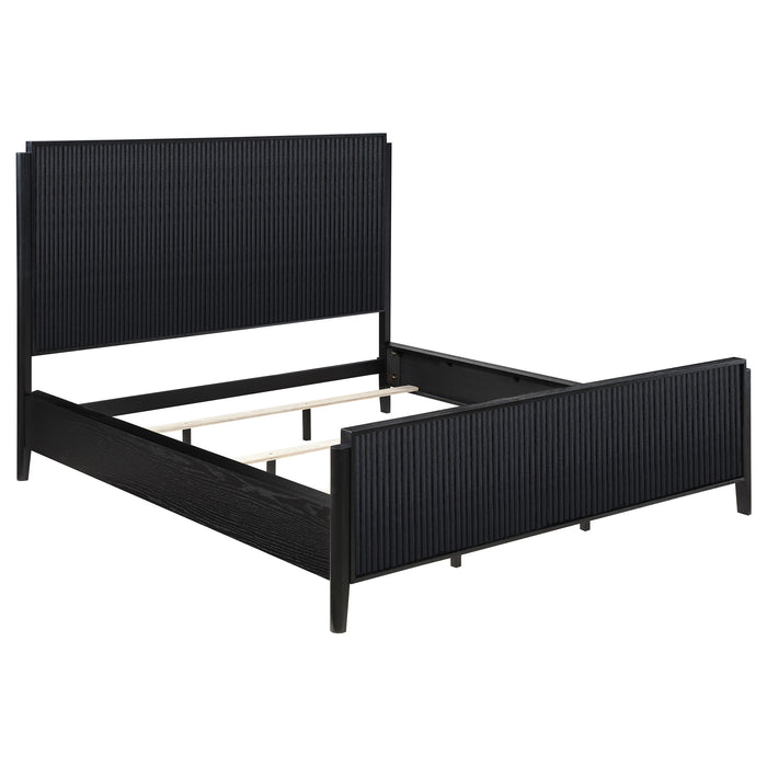 Brookmead California King, Eastren King, & Queen Bed - Bargain Furniture (Detroit, MI)
