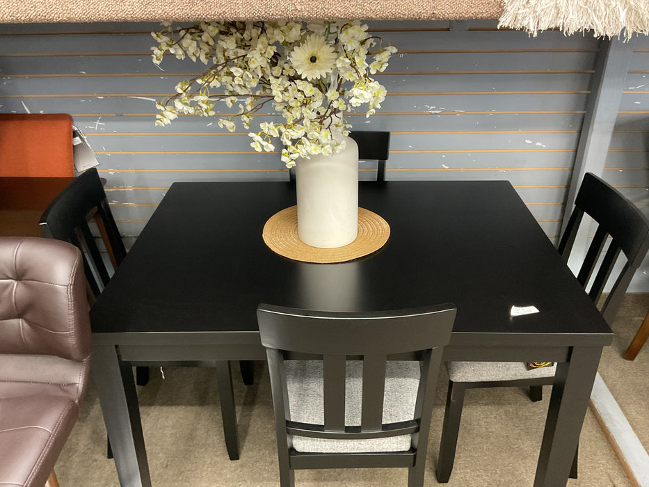 5 Pieces contemporary dining room set - Bargain Furniture (Detroit, MI)