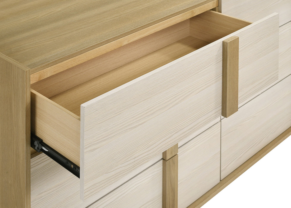 Hyland 4 & 5 Piece Bedroom Set E.King & Queen - Bargain Furniture (Detroit, MI)