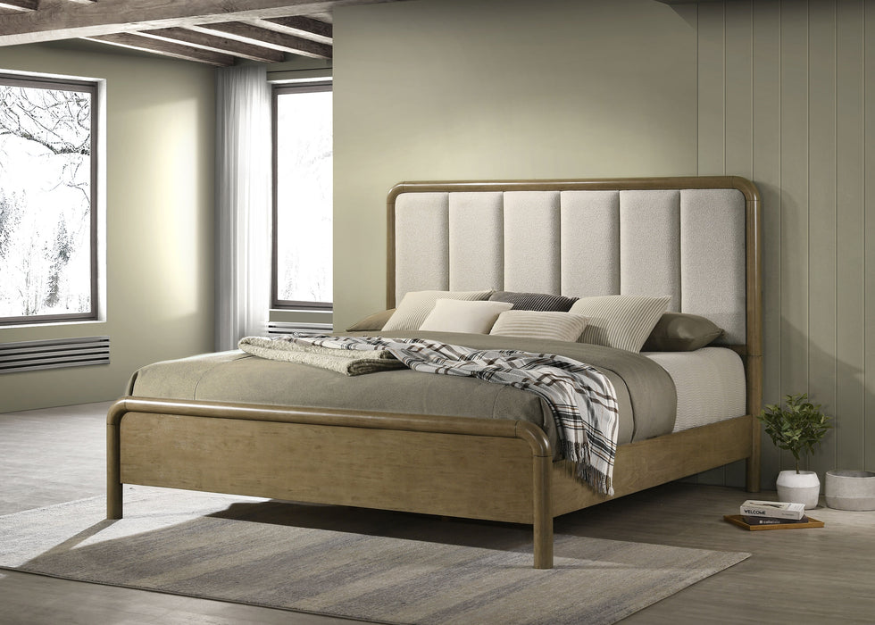 Amsbury California King, E.King, & Queen Bed - Bargain Furniture (Detroit, MI)