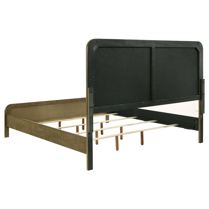 Amsbury California King, E.King, & Queen Bed - Bargain Furniture (Detroit, MI)