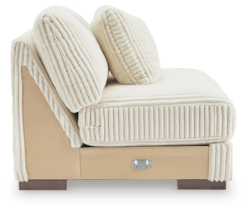 Lindyn Sectional with Chaise