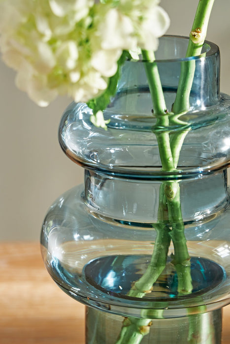 Vallmen Vase - Bargain Furniture (Detroit, MI)