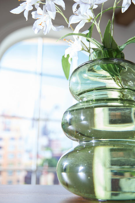 Renethorne Vase - Bargain Furniture (Detroit, MI)