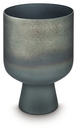 Pennmore Vase - Bargain Furniture (Detroit, MI)