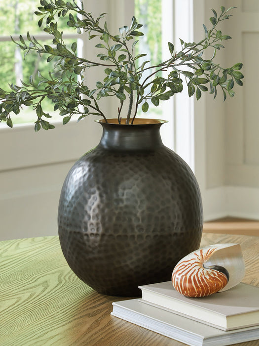 Woody Vase - Bargain Furniture (Detroit, MI)