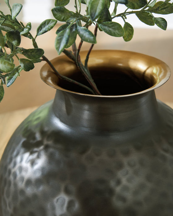Woody Vase - Bargain Furniture (Detroit, MI)