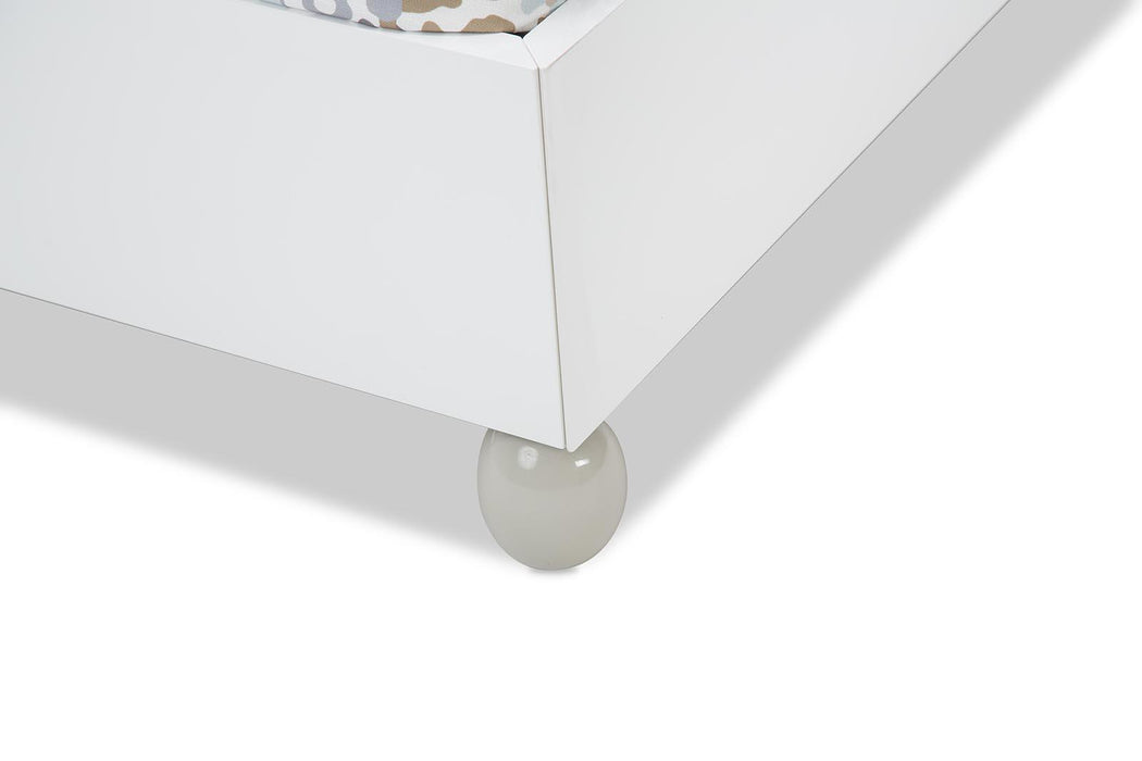 Sky Tower King Upholstered Platform Bed in White Cloud - Bargain Furniture (Detroit, MI)
