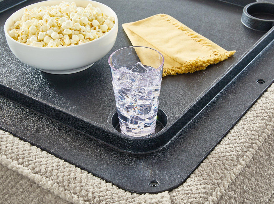 Calnita Living Rom Set - Bargain Furniture (Detroit, MI)