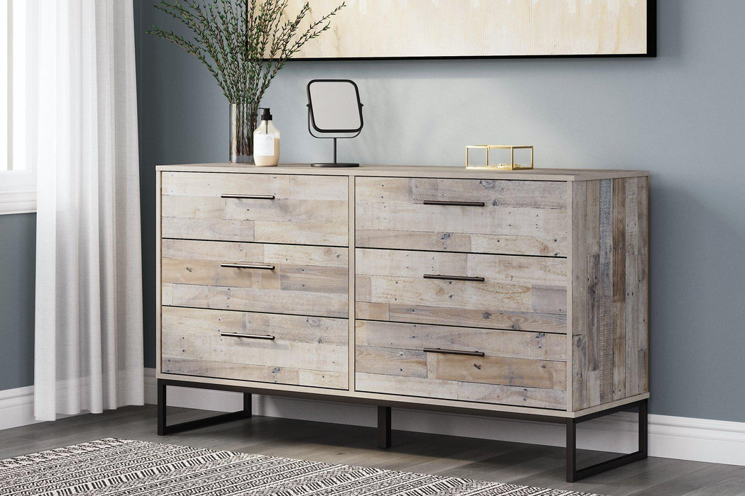 Neilsville Dresser - Bargain Furniture (Detroit, MI)