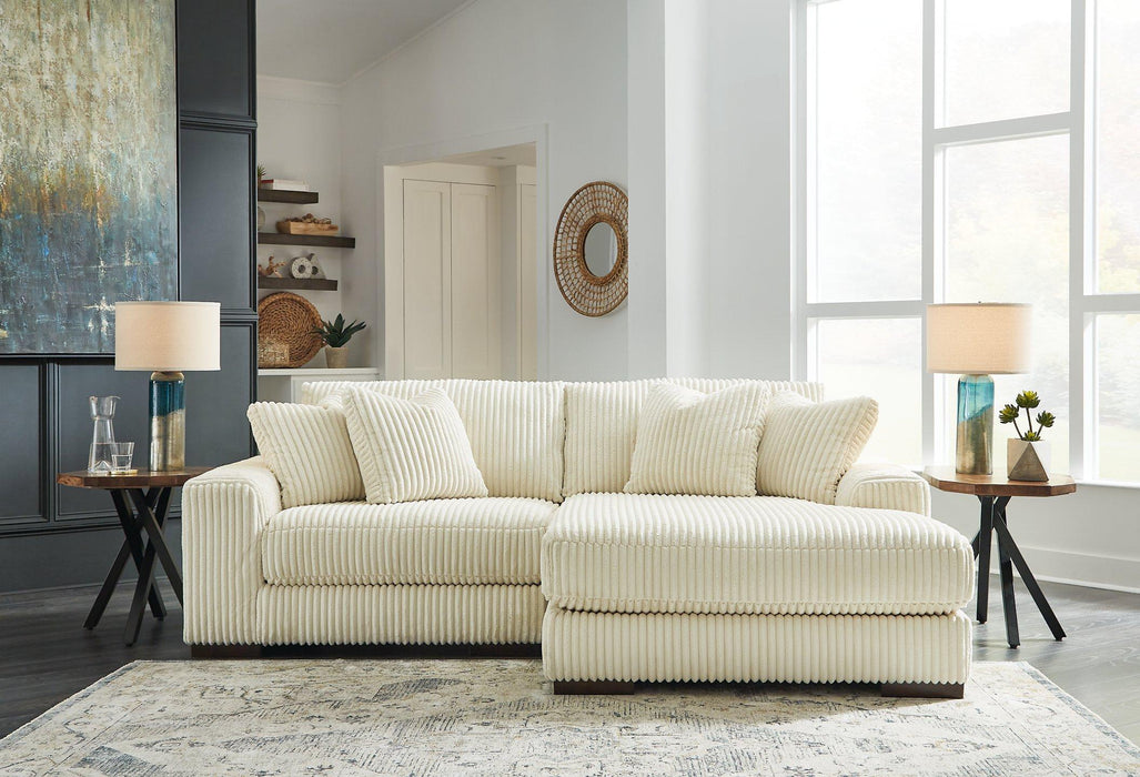 Lindyn Sectional with Chaise - Bargain Furniture (Detroit, MI)