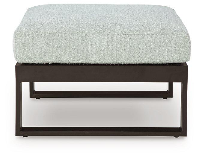 Beachloft Outdoor Sectional - Bargain Furniture (Detroit, MI)