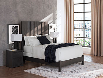 Fraluna Bed - Bargain Furniture (Detroit, MI)