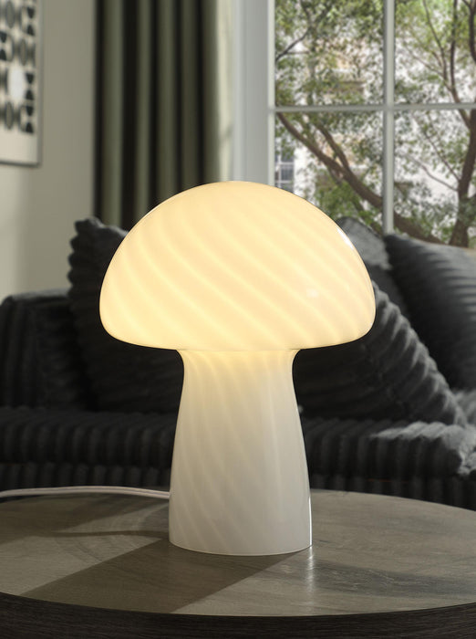 Kanaby Table Lamps - Bargain Furniture (Detroit, MI)
