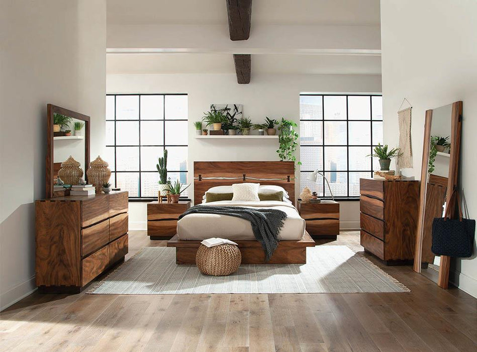 Winslow California King, E.King & Queen Bed Smokey Walnut and Coffee Bean - Bargain Furniture (Detroit, MI)
