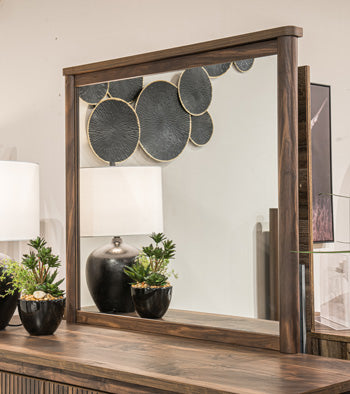 Pamytta Dresser and Mirror - Bargain Furniture (Detroit, MI)