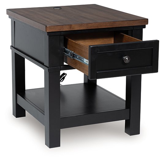 Wildenauer End Table - Bargain Furniture (Detroit, MI)