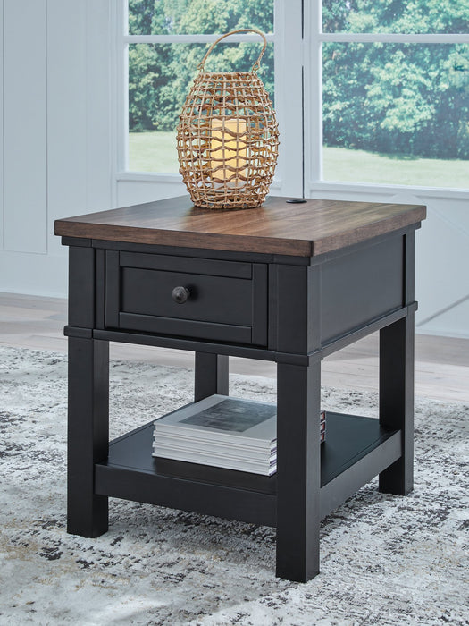 Wildenauer End Table - Bargain Furniture (Detroit, MI)