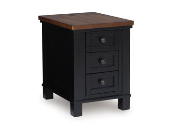 Wildenauer Chairside End Table - Bargain Furniture (Detroit, MI)
