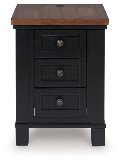 Wildenauer Chairside End Table - Bargain Furniture (Detroit, MI)